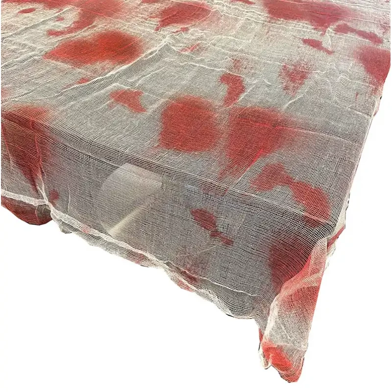Halloween-bordsduk med spår av blod